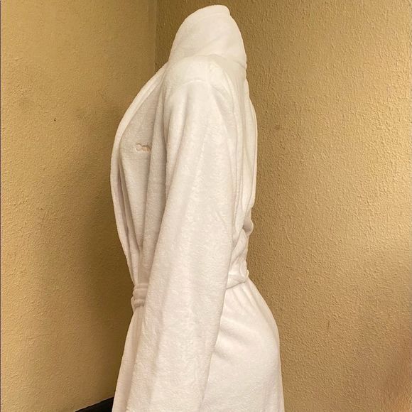 Calvin Klein bath robe - Picture 5 of 16